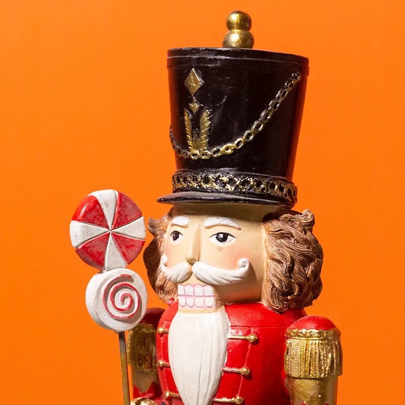 Custom interior Christmas decoration pastel resin handmade king guard soldier statue polyresin nutcracker figurine with lollipop