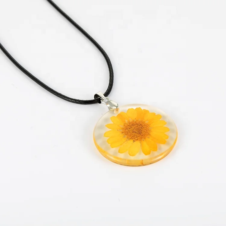 3-5 Days Lead Time Fast Shipping Wholesale real dried flower necklace  daisy flower jewelry acrylic resin pendant necklace