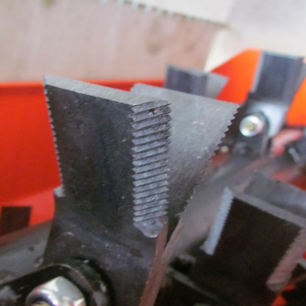 2021 hot selling new design Grass shredder orchard chopping grass returning machine hand-held lawnmower with CE certificate