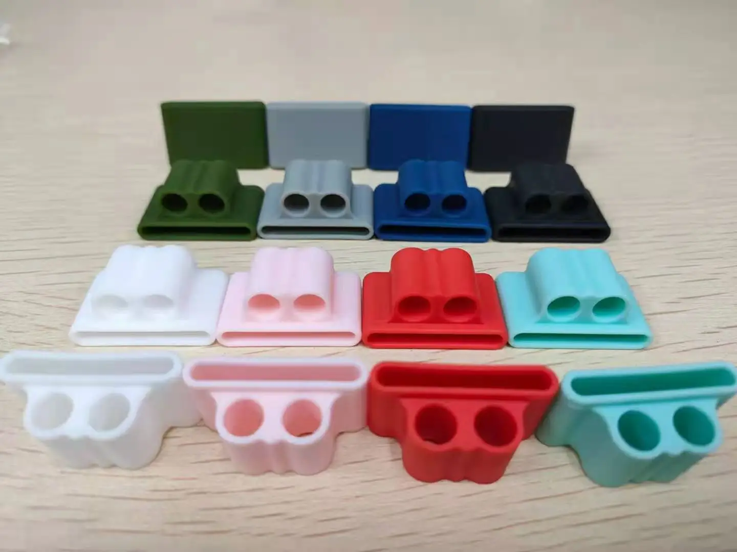 YR199 Airpods watch holder.jpg