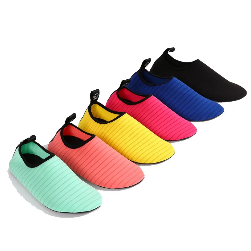 
2021 new beach soft shoes snorkeling skin diving swimming shoes wading upstream shoes 