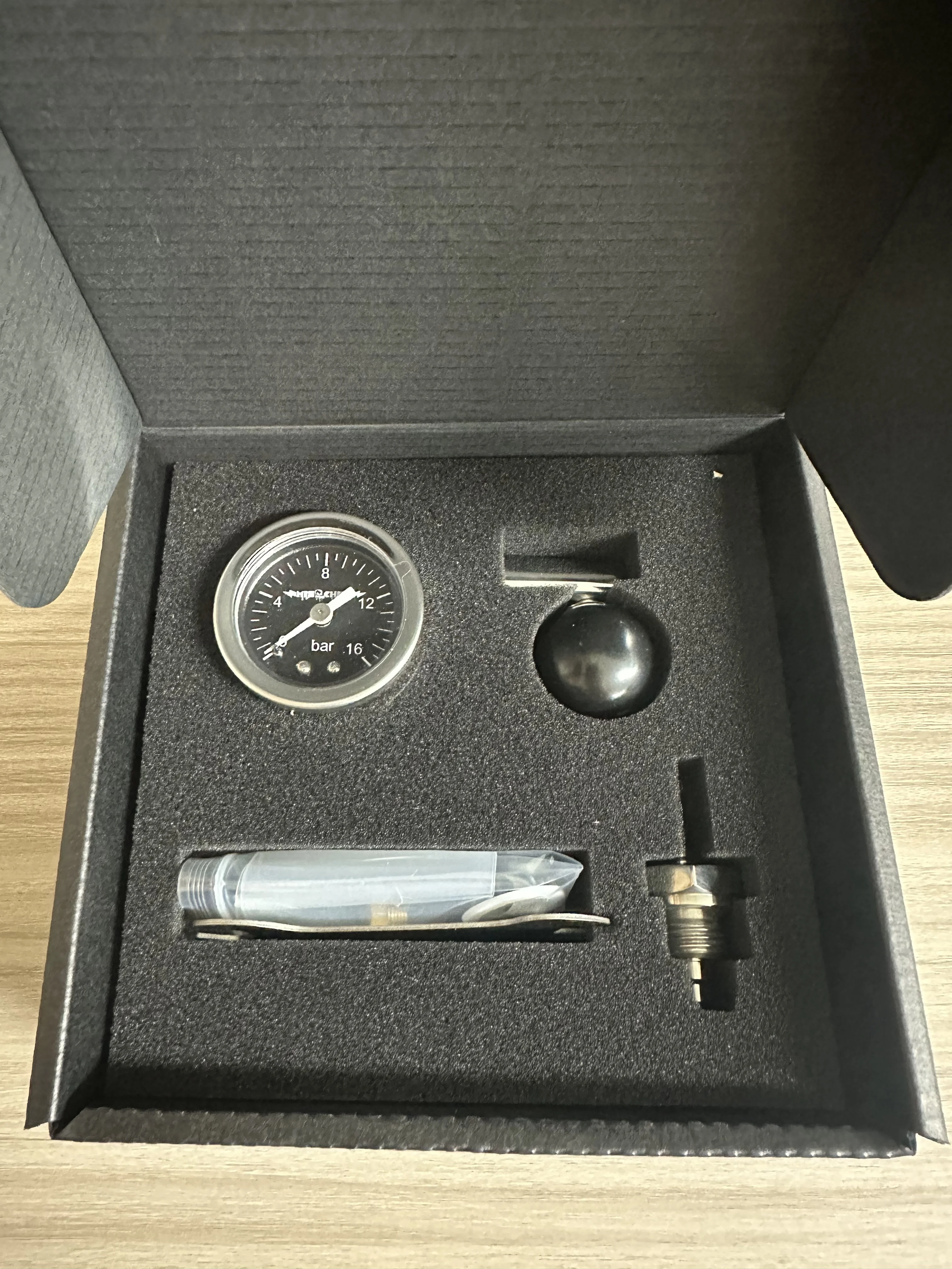 Mischief The E61 Flow Control Device Flow Profil Valve E61 a Professional Upgrade Kit Black Ball Black Pressure Gauge