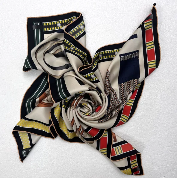 New Custom Design Ladies Silk Square Silk Scarf Luxury Women Belt Printed Silk Hair Scarf With Chain Pattern