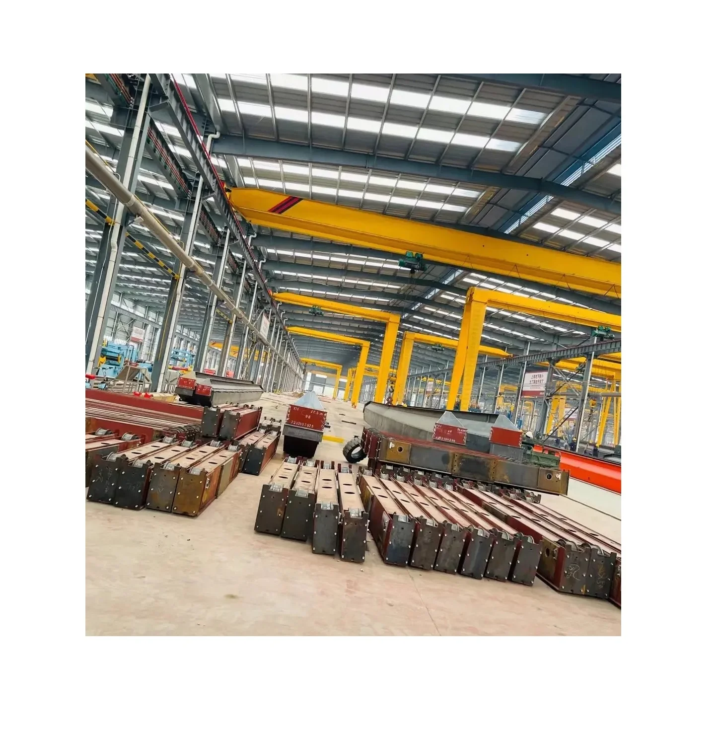 Design of semi gantry crane