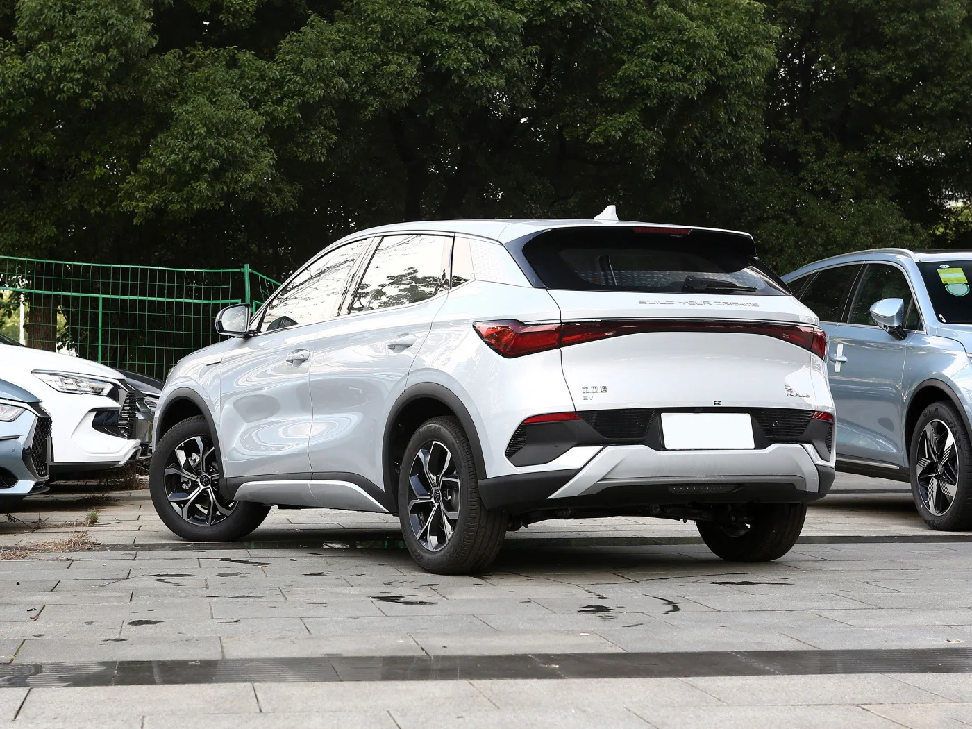 2024 Electrical Vehicles Made In China BYD Yuan PLUS 5-Door 5-Seat SUV 430KM Long Endurance Pure Electric Cars For Sale
