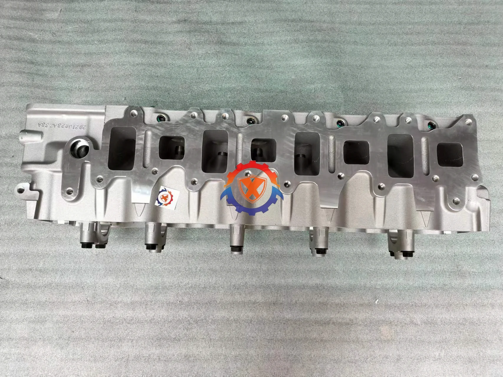 Cylinder Head ME193804 ME202621 for Engine 4M40 4M40T Engine Cylinder Head