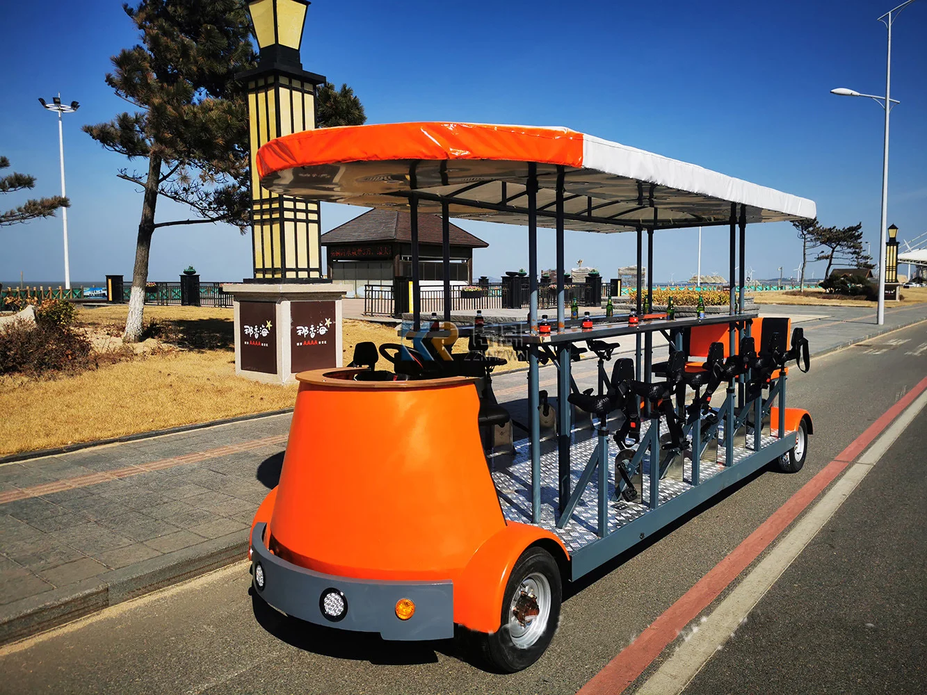 Factory Wholesale 15 Person 15 Seaters Group 4 Wheels Pedal Pub Electric Beer Party Bike