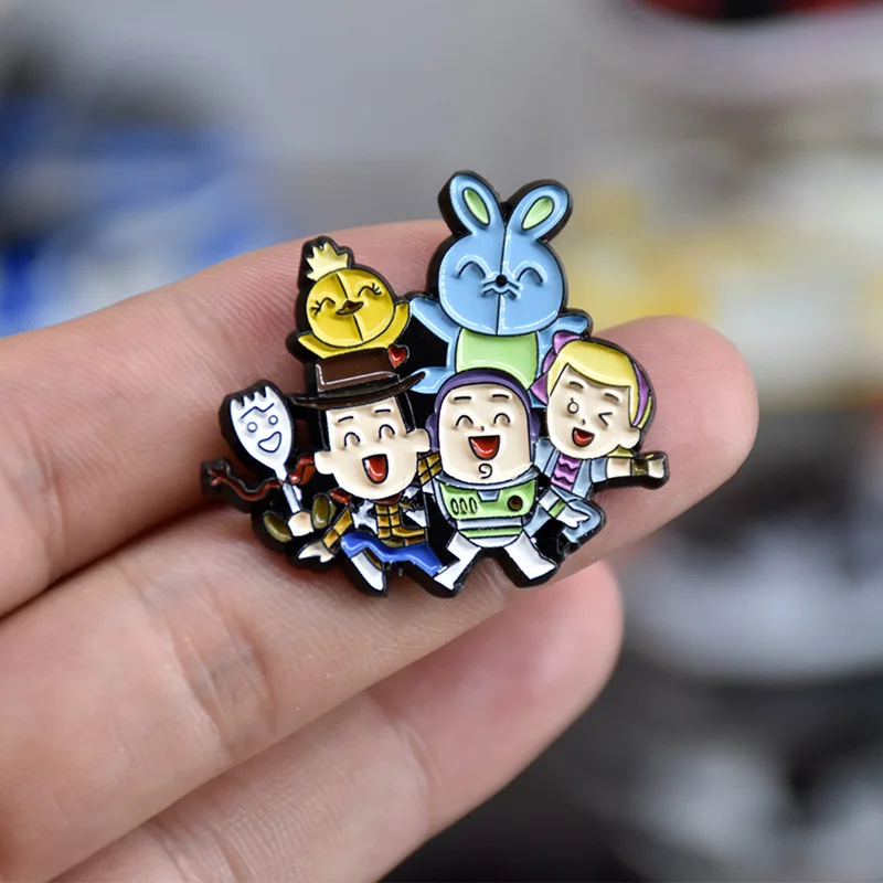 Cheap Custom BuzzLightyear brooches Made Metal Hard stoving varnish enamel zinc metal crafts pins