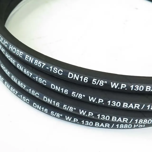 5/8 дюймовый износостойкий гидравлический гибкий шланг из черной резины с одной проволочной оплеткой EN 857 1SC