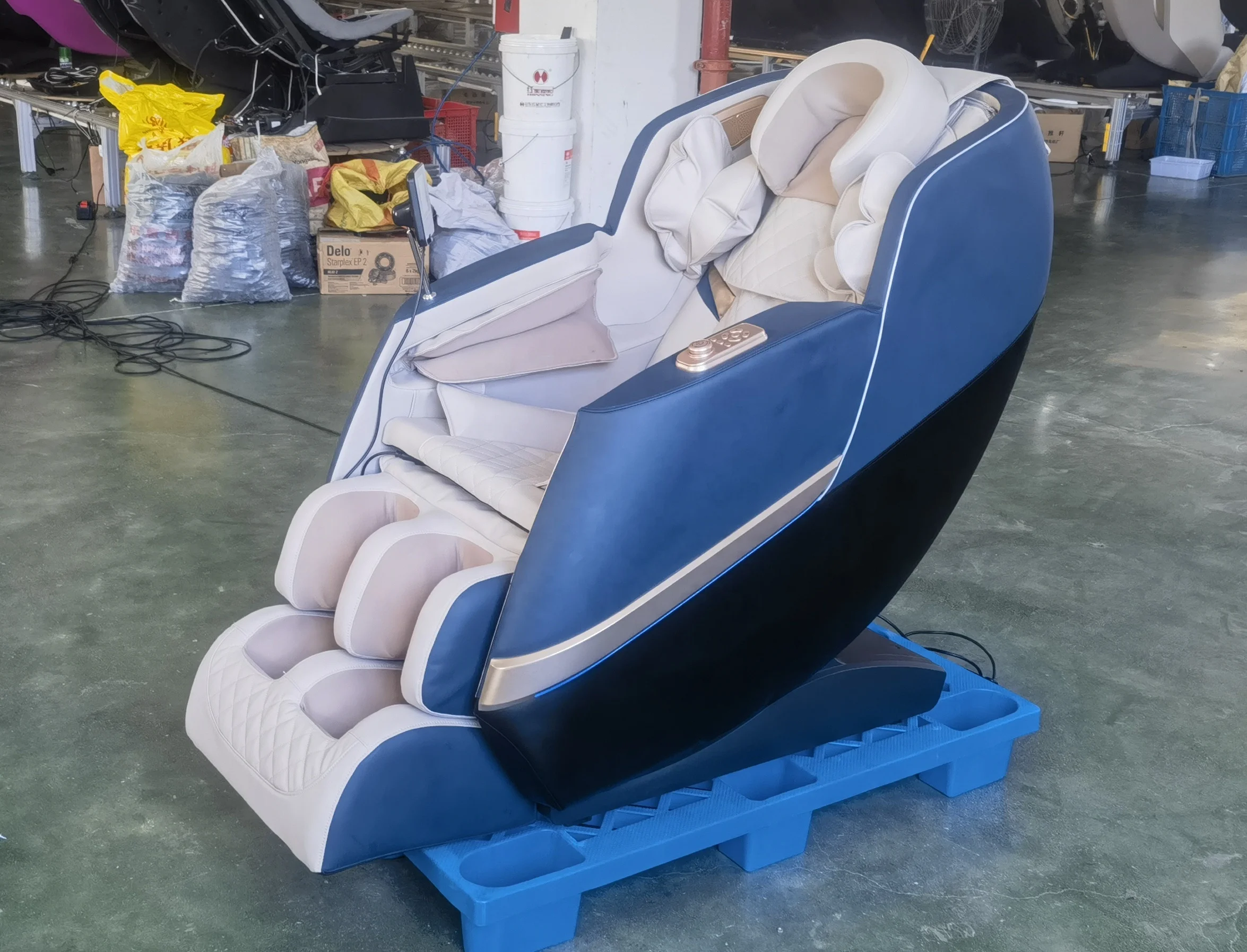 Cheap Luxury Shiatsu Massage Chair Foot Spa Kneading Full Body Massage Seat Music Heating Zero Gravity 4d Massage Chair
