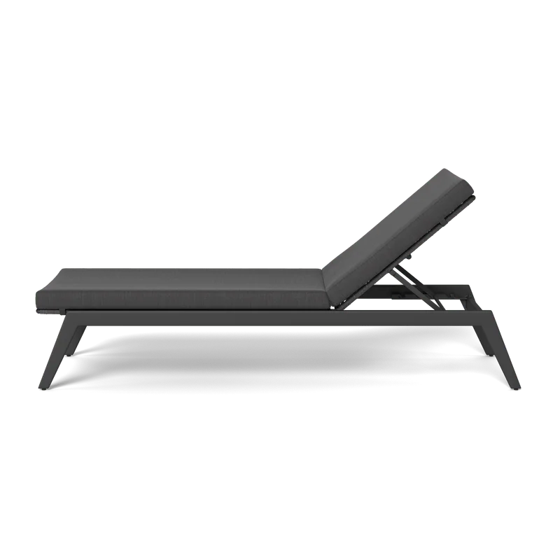 outdoor furniture modern design aluminum with rope woven chaise with cushion garden sun lounger daybed