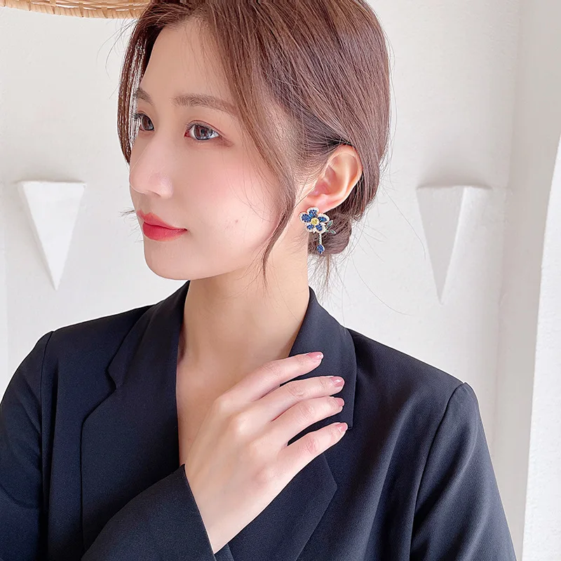 Heavy industry micro-inlaid colorful zircon earrings smart leaf earrings 925 silver needle three-dimensional flower earrings