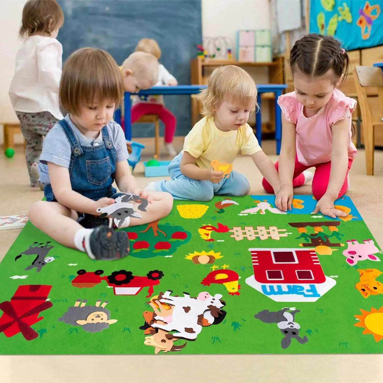 child kids educational toys preschool farmhouse barnyard farm animals Montessori activity felt flannel story board for learning