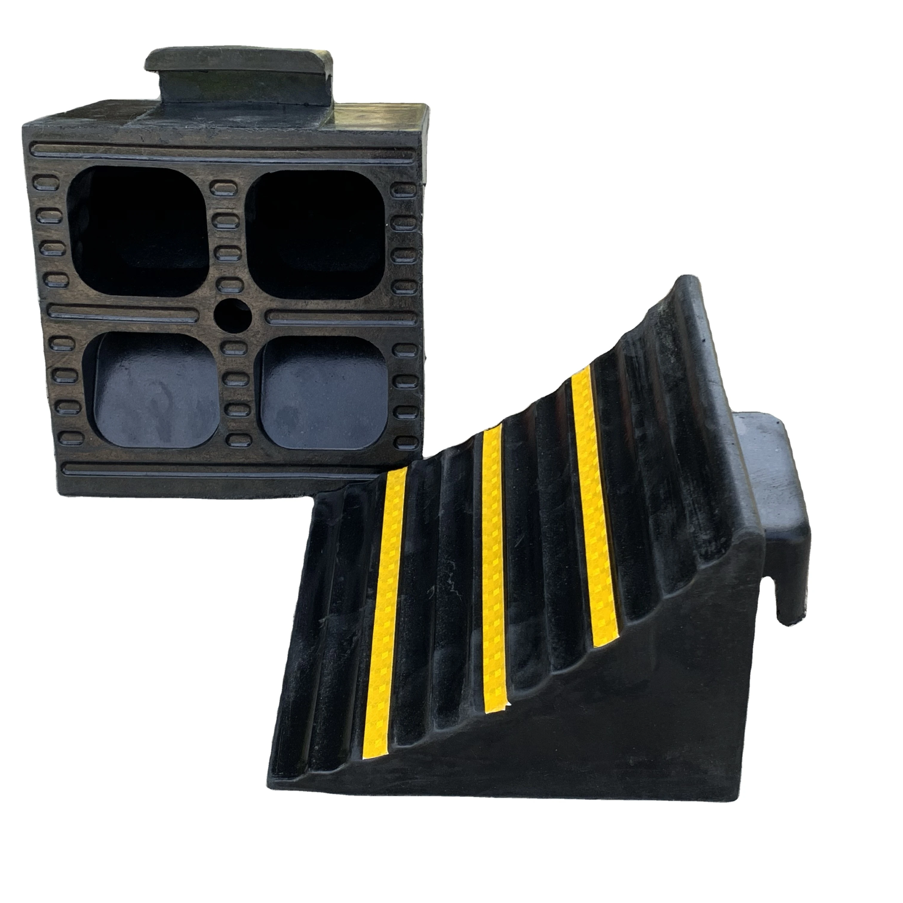 wheel stops/ Rubber Wheel Chocks blocks truck tire stopper/rubber car parking stopper
