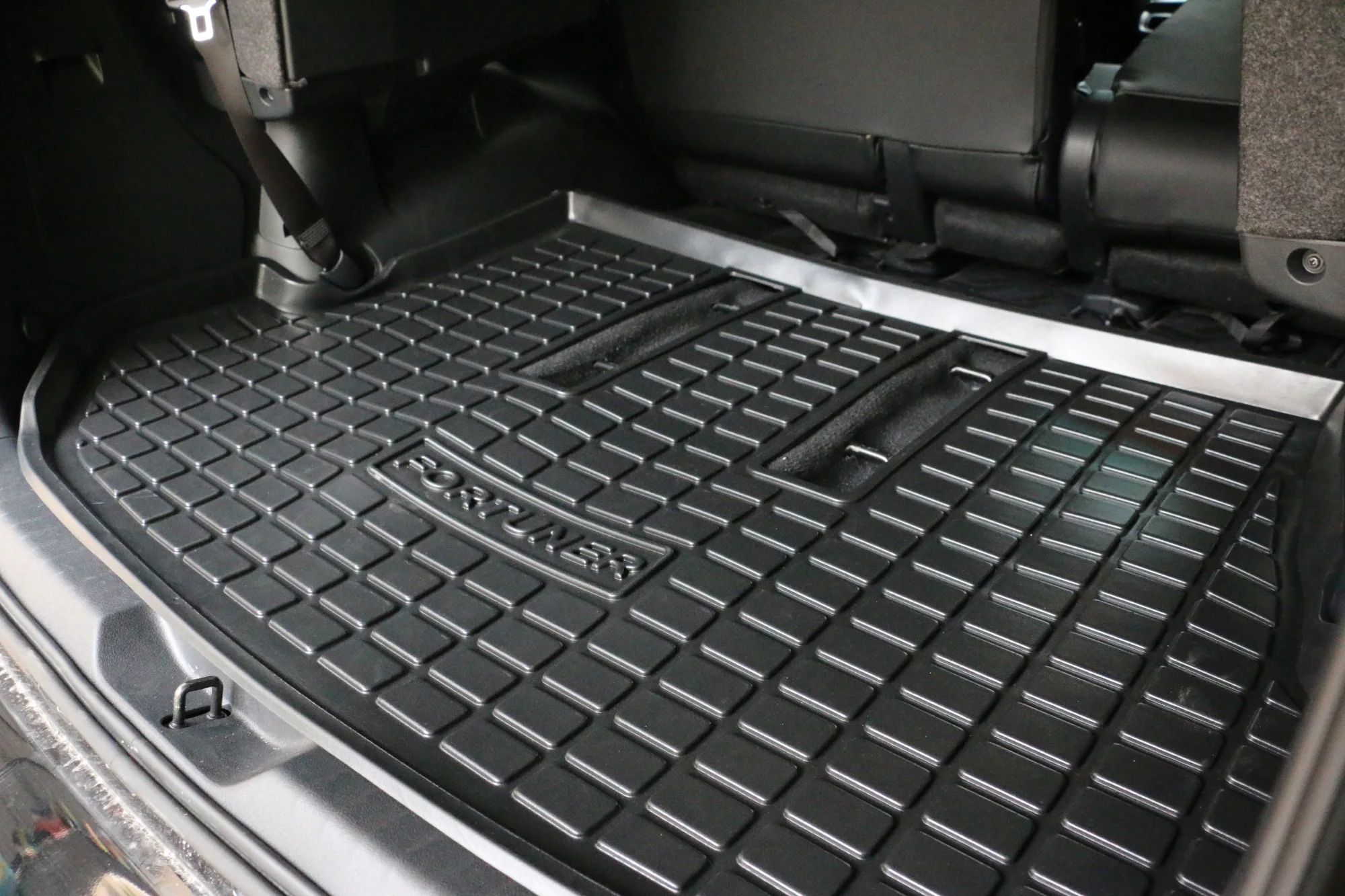 Trunk Mat Boot Liner Waterproof and Durable Car Boot Mat For Fortuner
