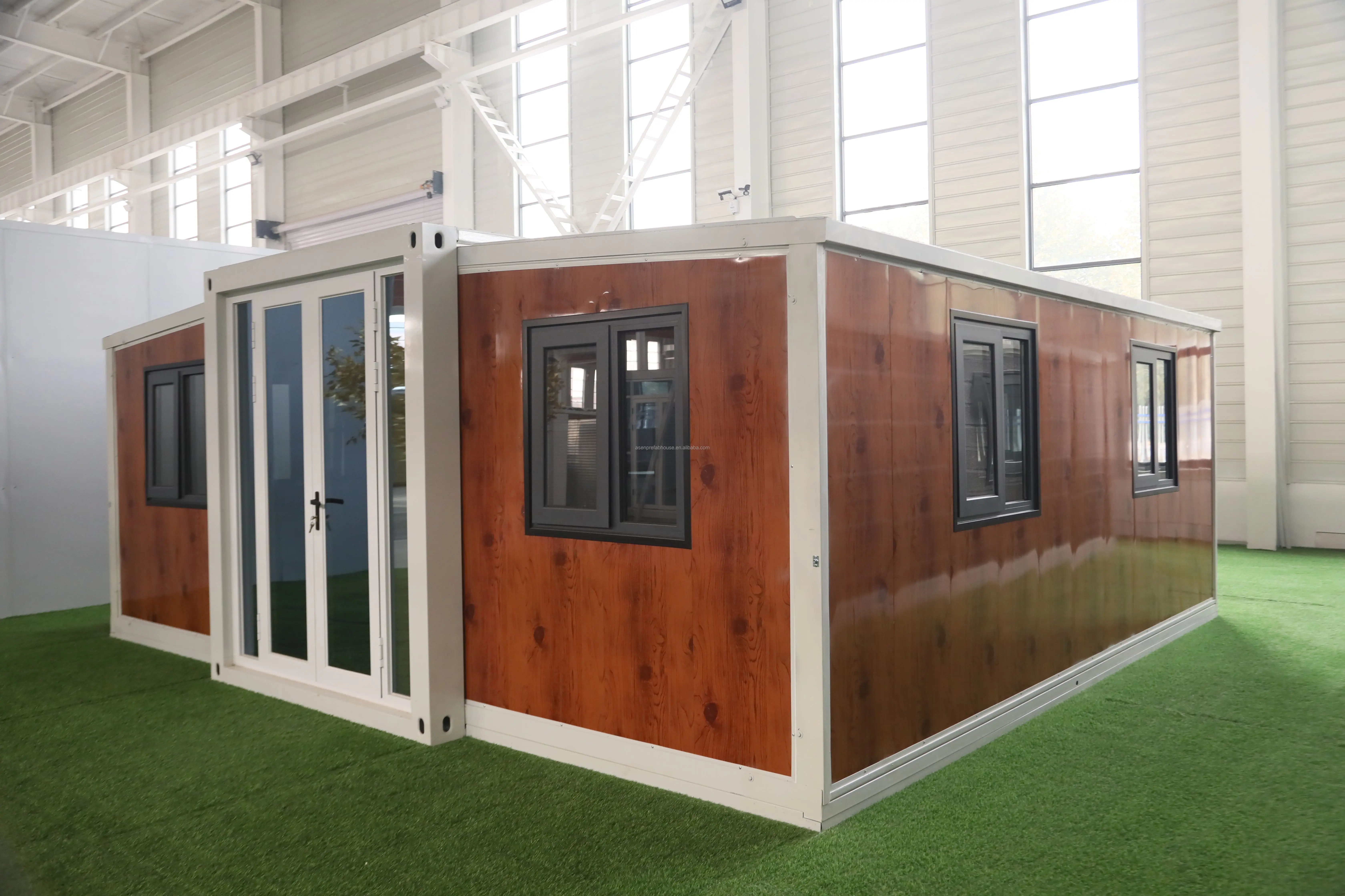 20ft 40ft Customized Luxury Movable Prefab Expandable Container Folding House