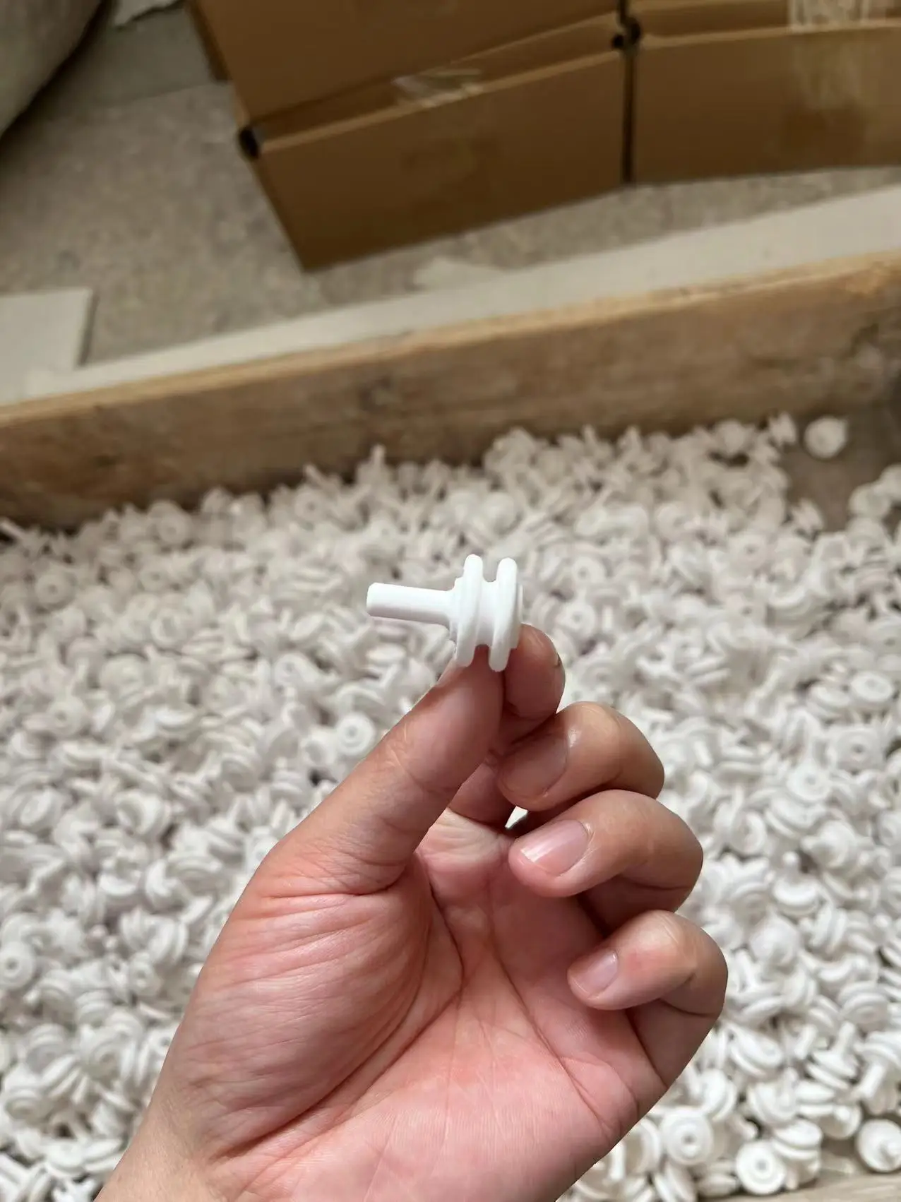 Yaoen Heat Resistant Electrical Ceramics Insulation Steatite Ceramic Parts Resistor Shell