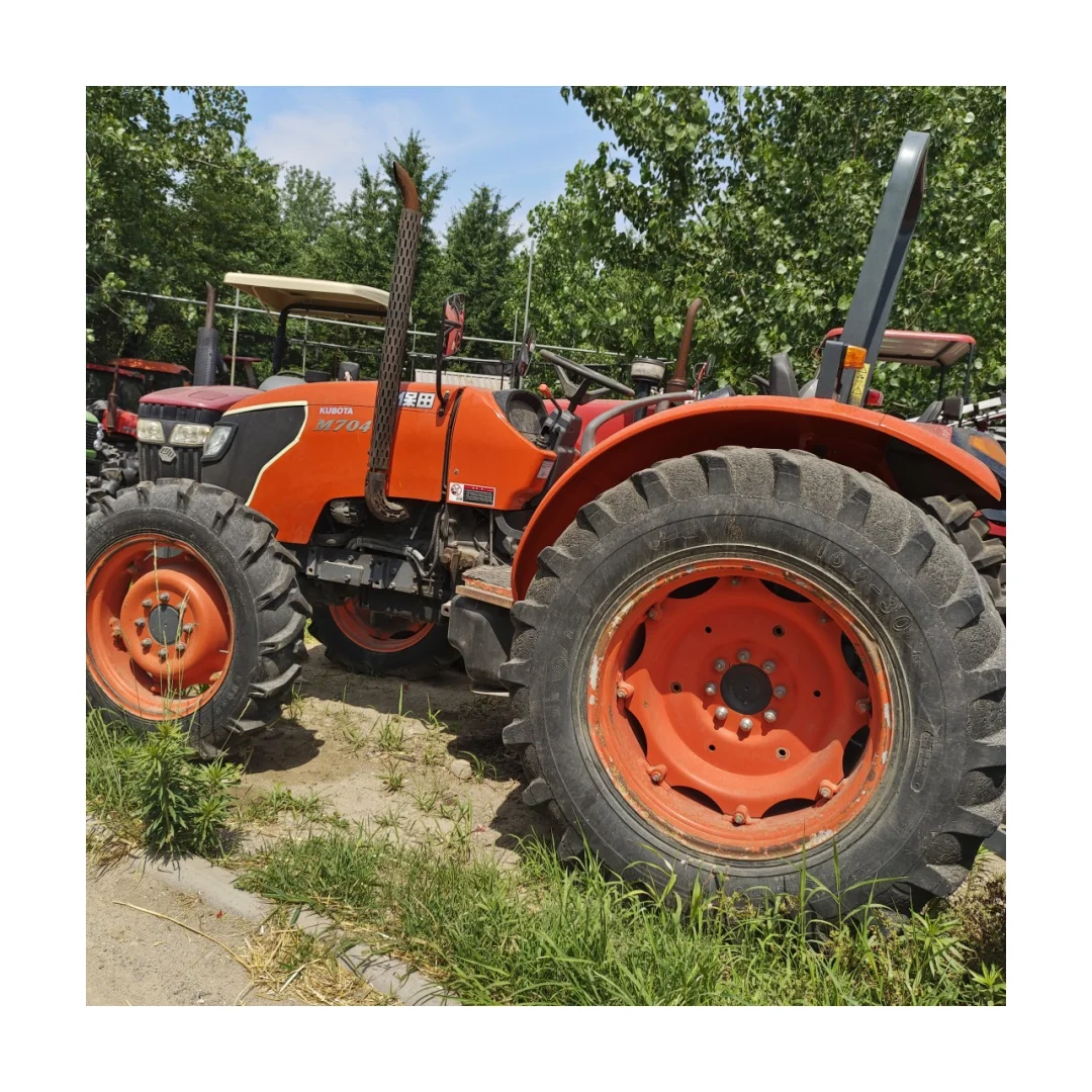 Used Wheeled Tractor 4X4WD Kubota704  70HP Mini Compact Farm Tractor