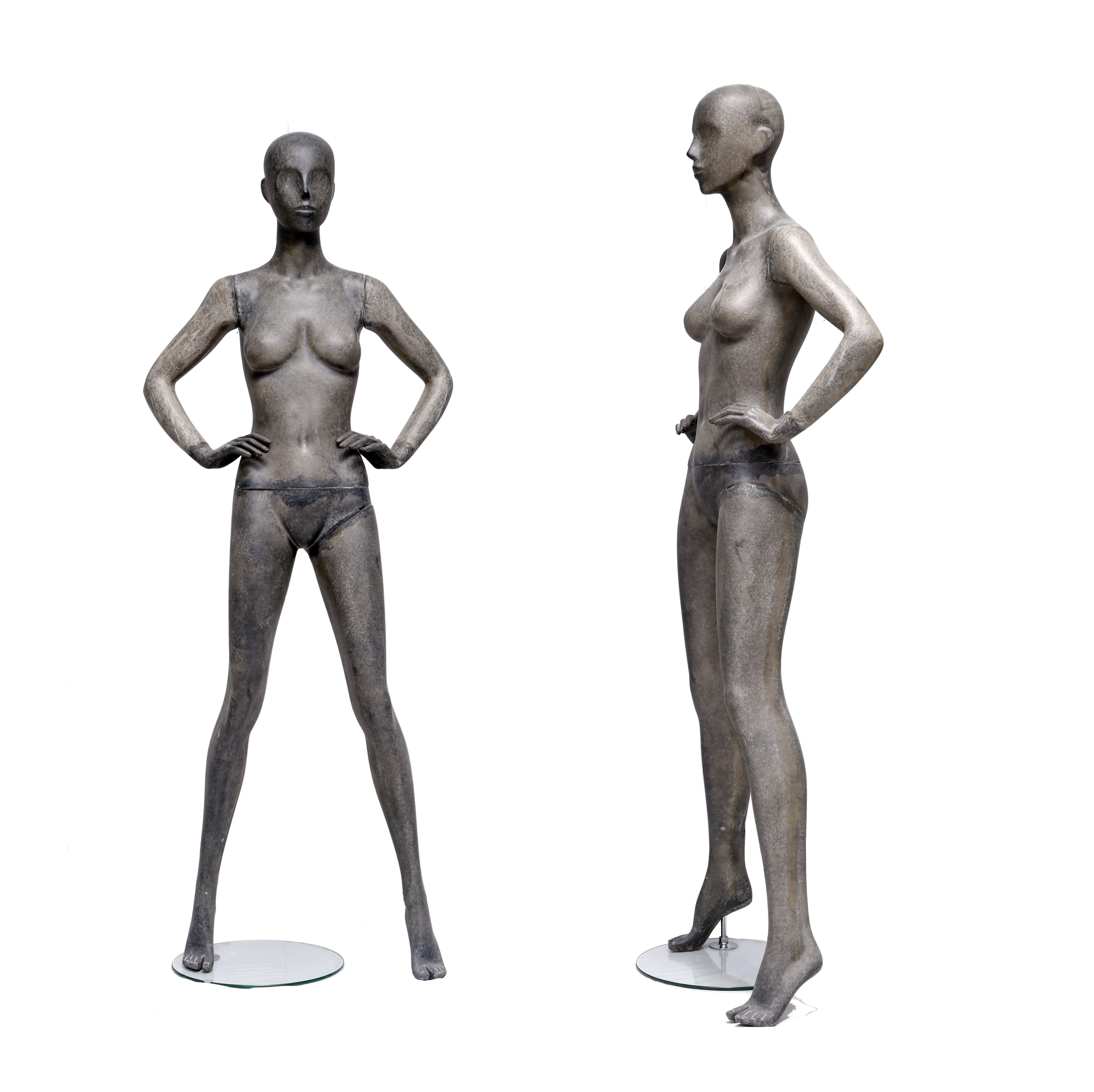 Стоячий женский манекен с деревянной