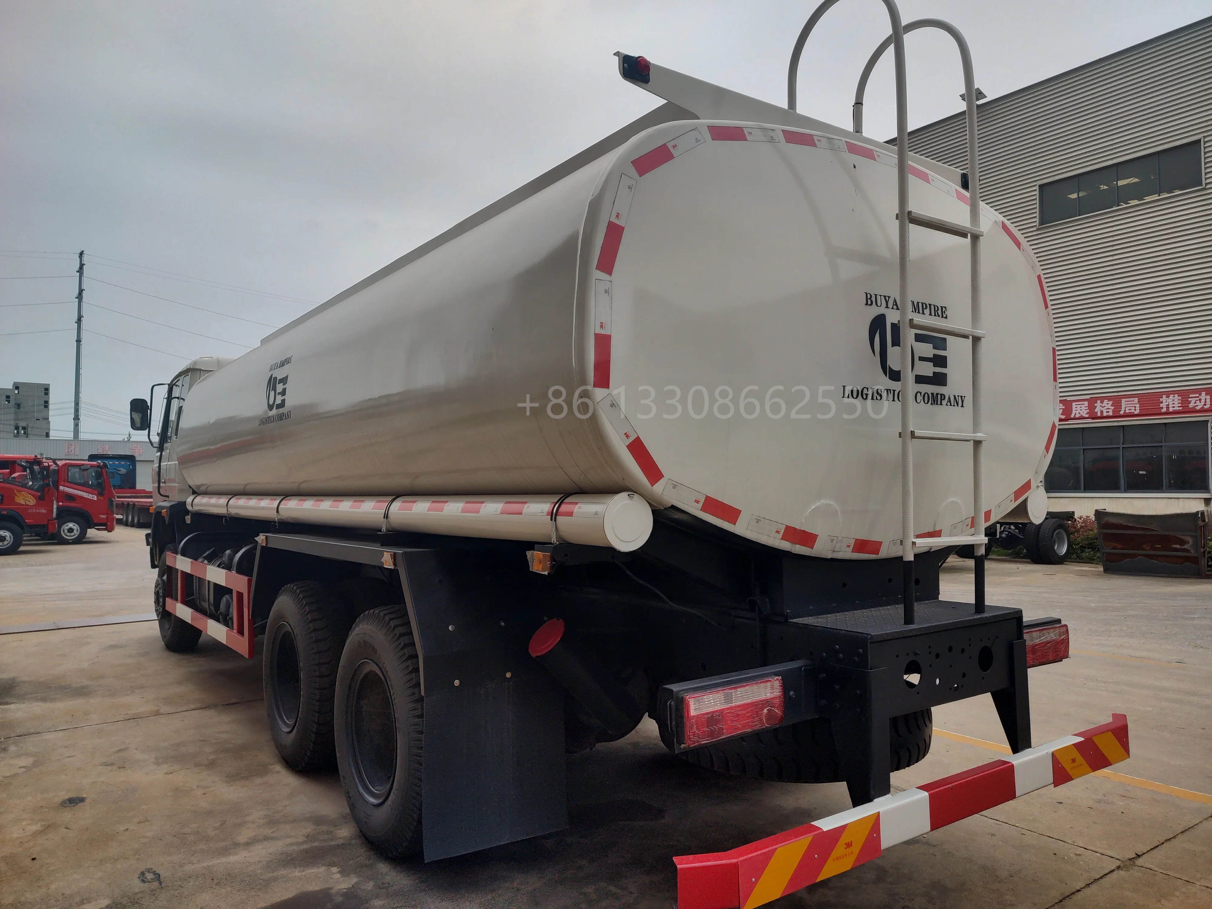 CLW brand  good quality cheap price 6*4 22 tons  32cbm liquid carrier vehicle \ Milk lorry  Truck