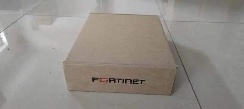 Новый fortinet FortiSwitch сетевой коммутатор с 24 портами