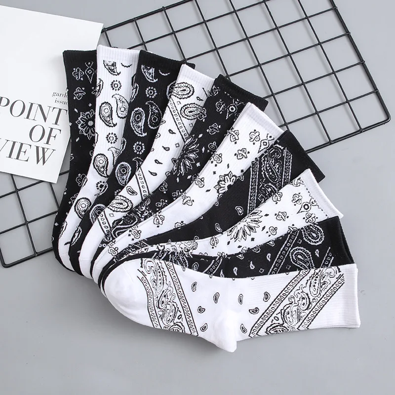 New Style Hot Sale Fashion Funny Paisley Hip-hop Skateboard Stocking Soft Cotton Popular Couples Cartoon Socks Sox
