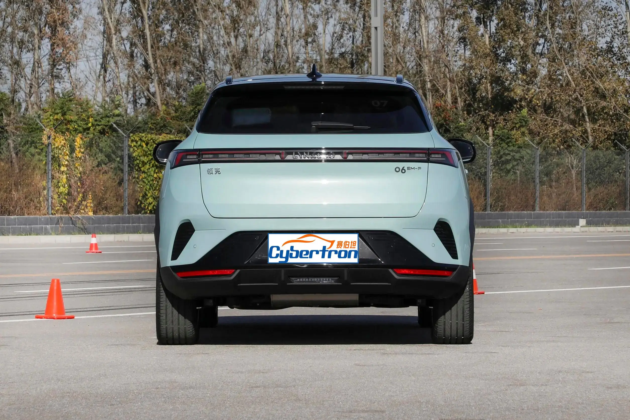 2024 LYNK & CO 06 EM-P 56-километровый профессиональный автомобиль новые автомобили электромобили заряд гибридный внедорожник LHD 4WD Awd Подержанный продажа в Китае