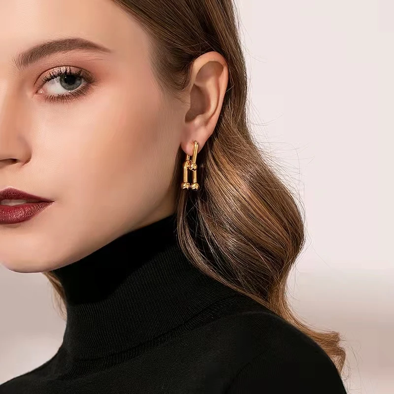 3.74 Grams Saudi Gold Jewelry Trendy 18K Real Gold Chunky U Shape Link Earrings for Women Au750 Gold Hoop Earrings Drop Shipping