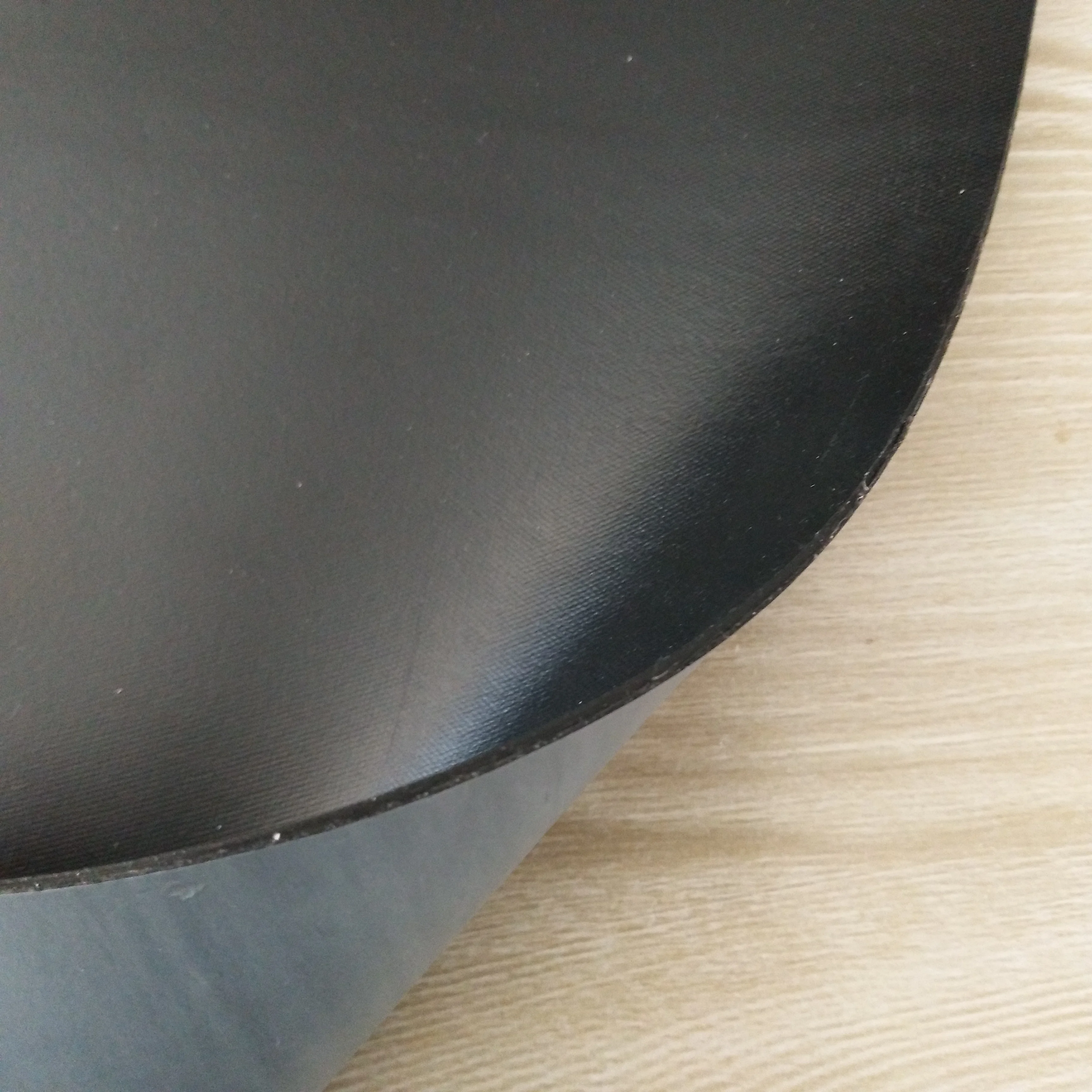 Modern 1.5mm Thick Self-Adhesive EPDM TPO Roofing Membrane Waterproof Roll for Flat Roof & Tunnel/Basement Waterproofing