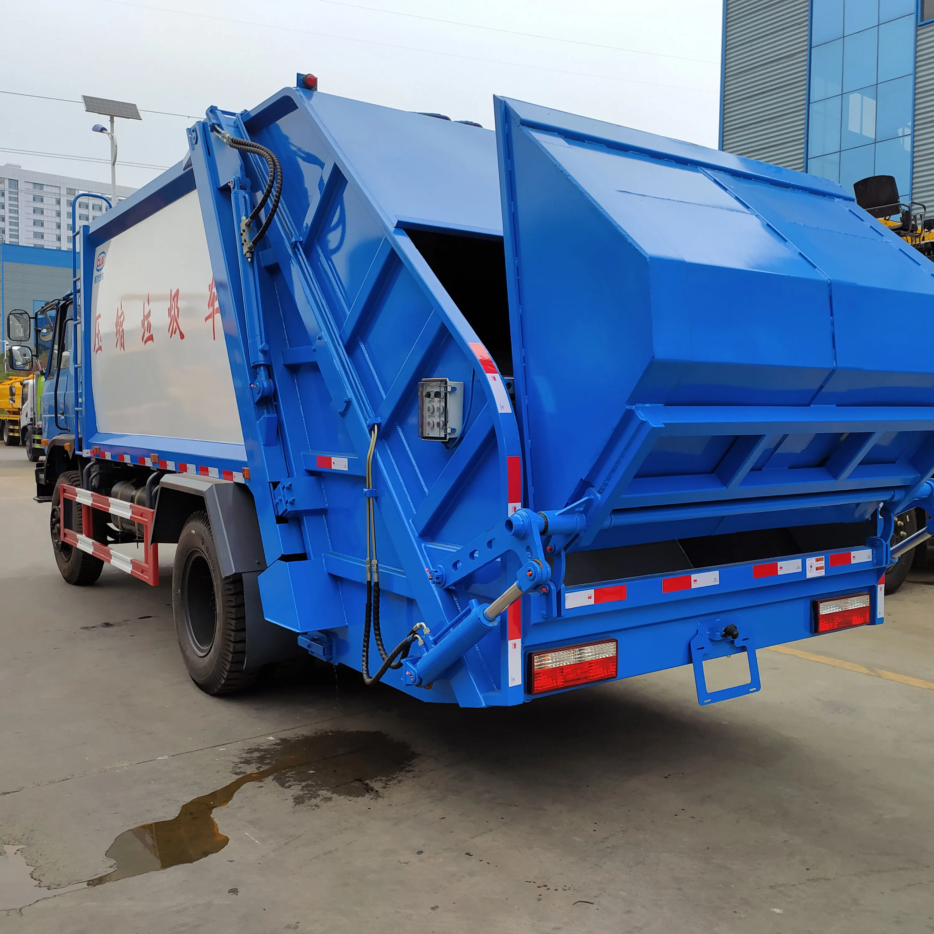 Dongfeng 4*2 Euro3 12 Cubic Meters Compactor Garbage Truck for Sale Garbage Compactor Truck
