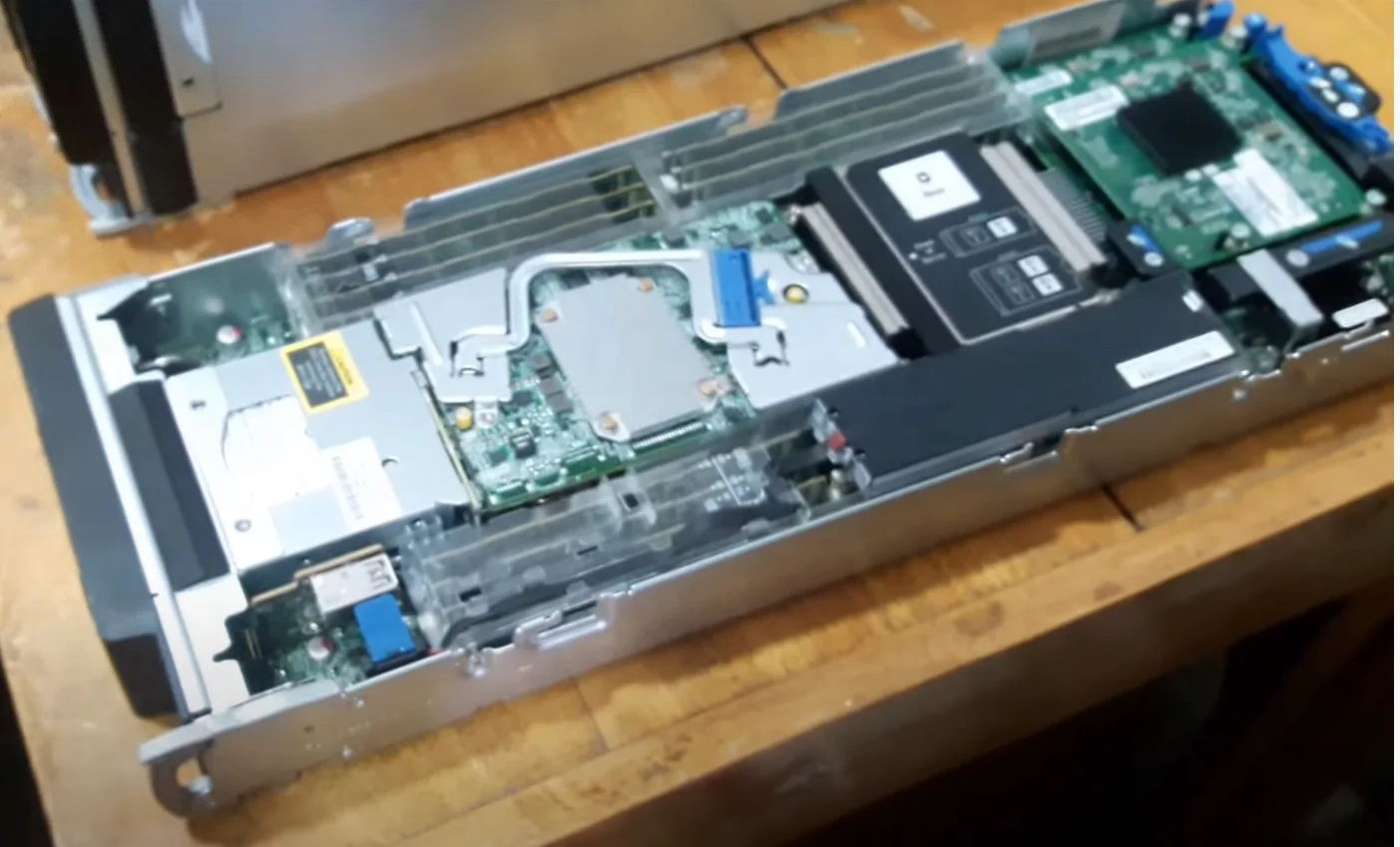  Новый и оригинальный лопастной Сервер HPE BL460c