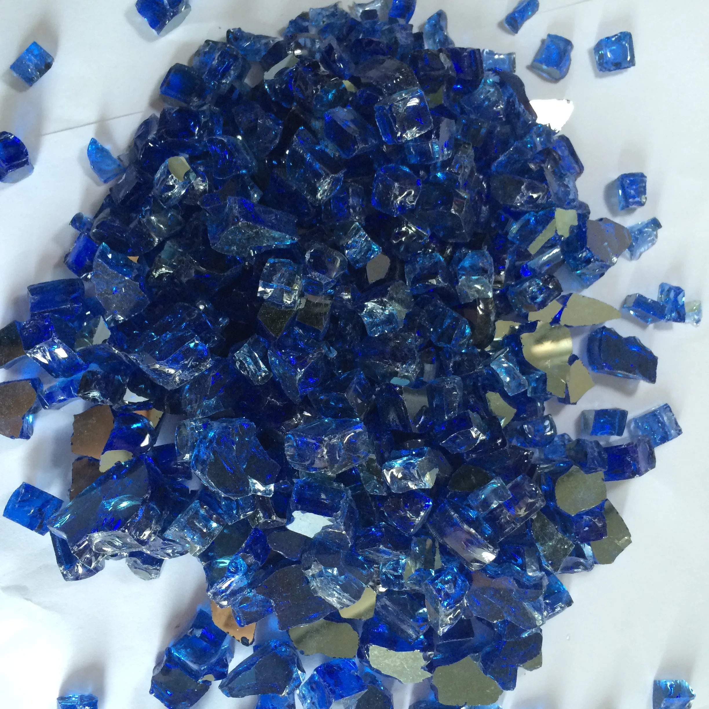 Wholesale sea blue fire glass chips crushed tempered glass stone