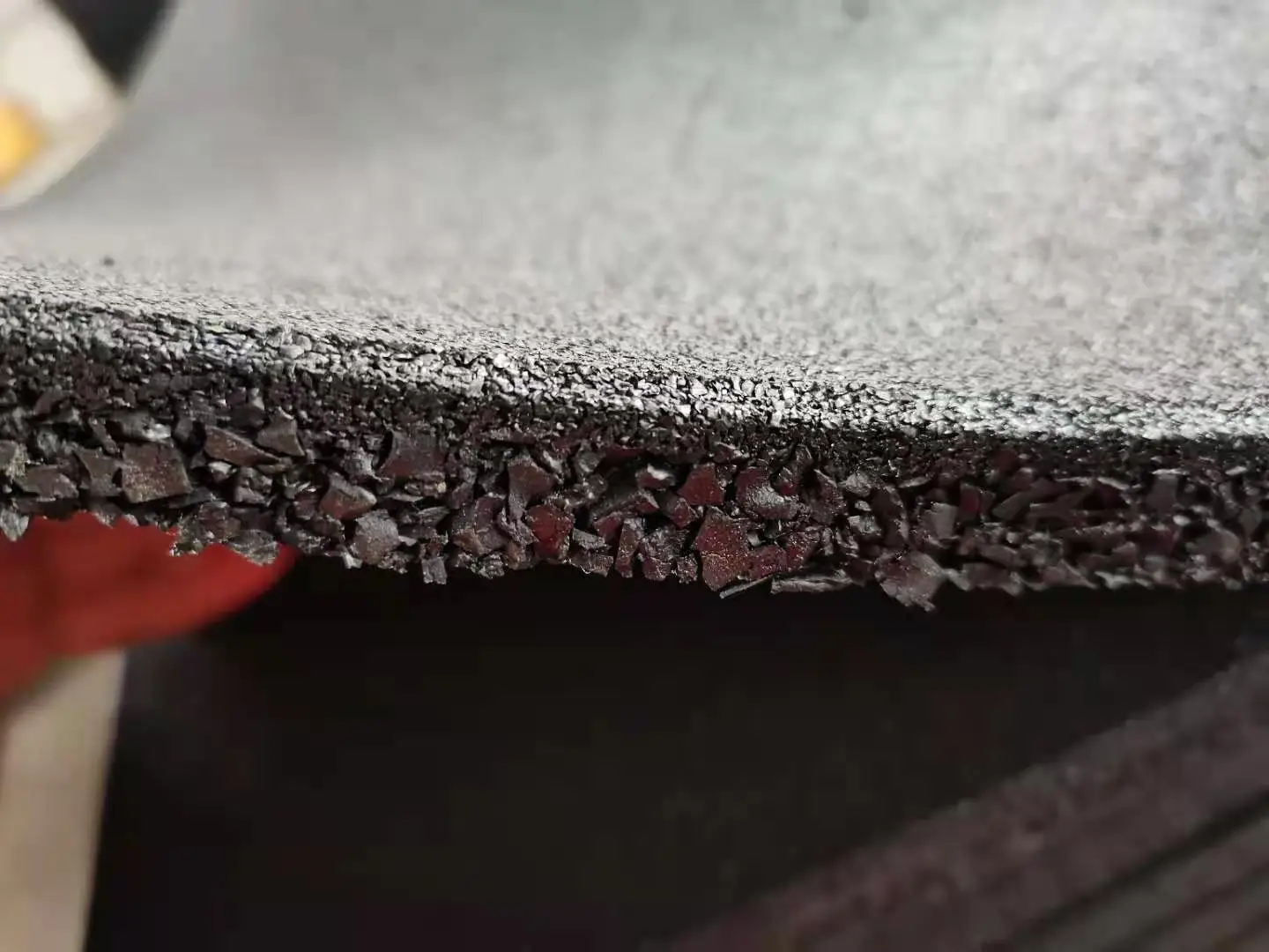 China Manufacture impact resistance tile High Density EPDM Fitness Sport Exercise Gym Mats Rubber Flooring For sale