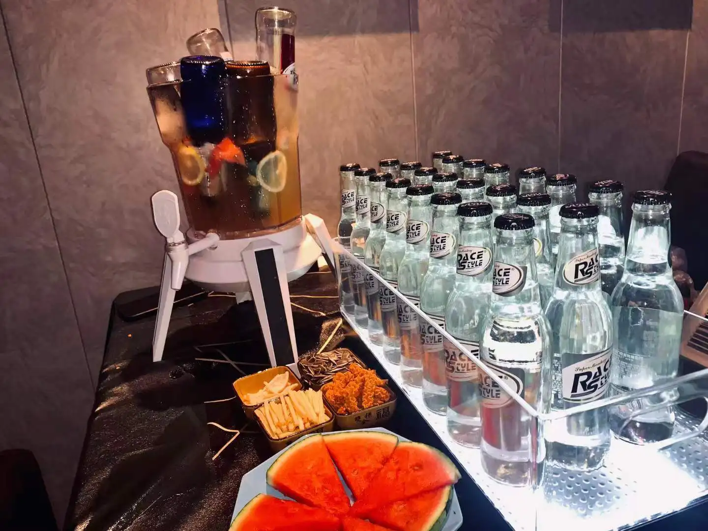 Factory Wholesale 3L Luminous Beer Tower With Rechargeable  Colorful Lights Beer Tower Dispenser Hoegaarden Beer Tower