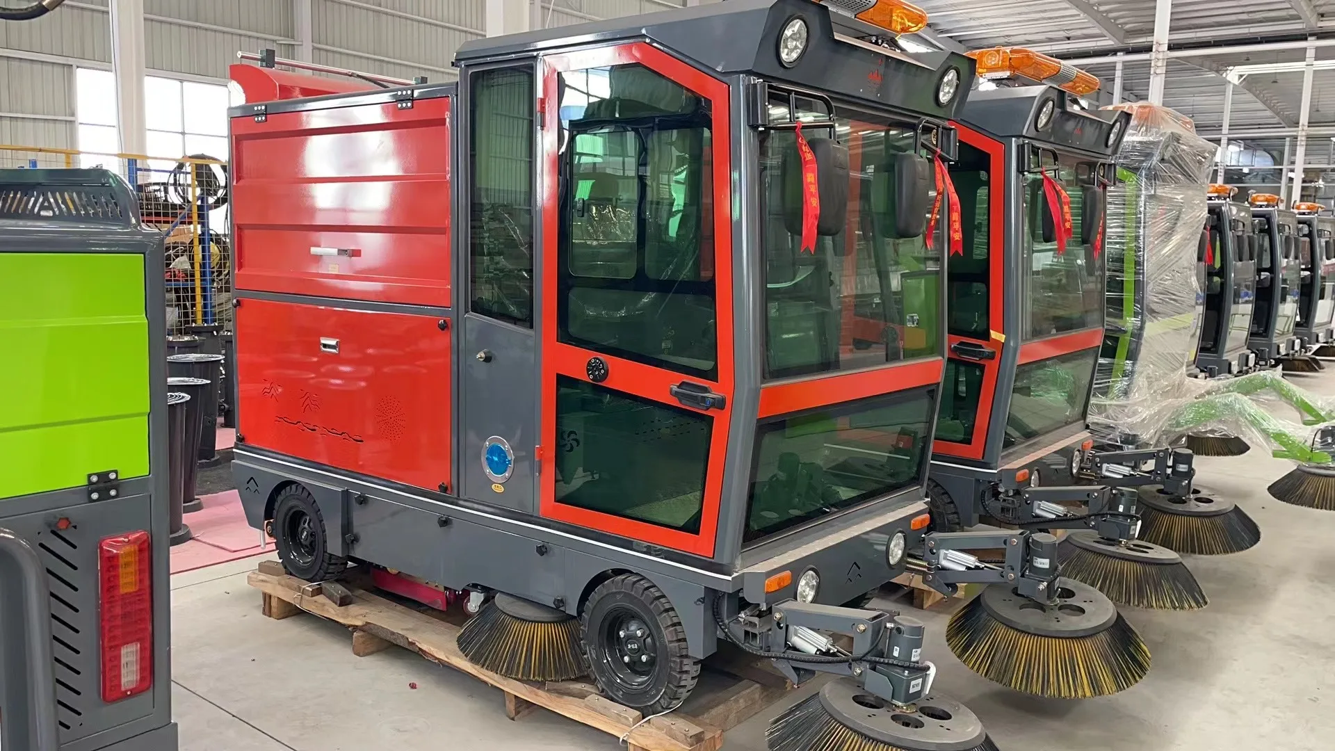 outdoor industry electric sweeper green machine vacuum brooms sweeping car truck