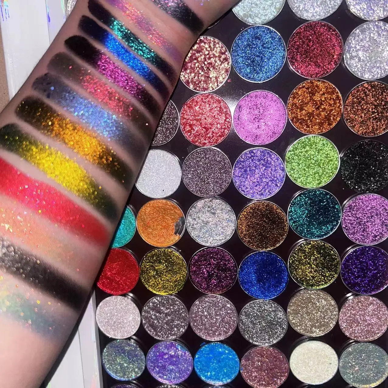 duochrome multi duochrome sparkly multi colors Luminous vegan glitter magnetic pan multi chrome eyeshadow