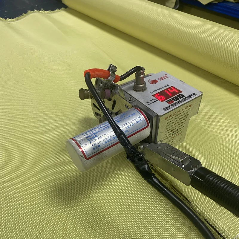 high-quality Tear-proof 60g 100g 200g 240g 400g KEVLA aramid cloth KEVLA resistant aramid fiber reinforced composite