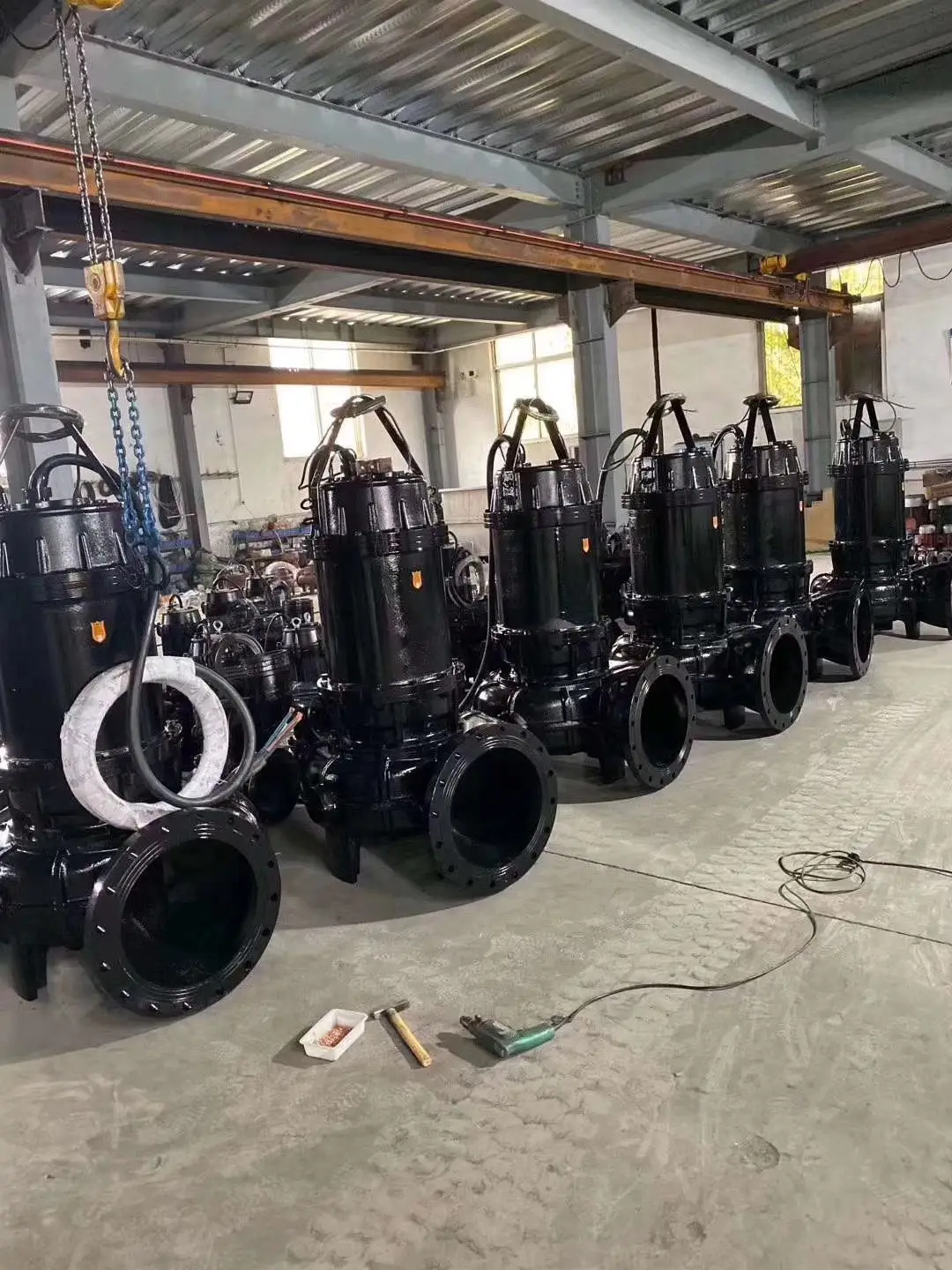 Quality 380V industrial engineering submersible sewage pump non-clogging sewage pump