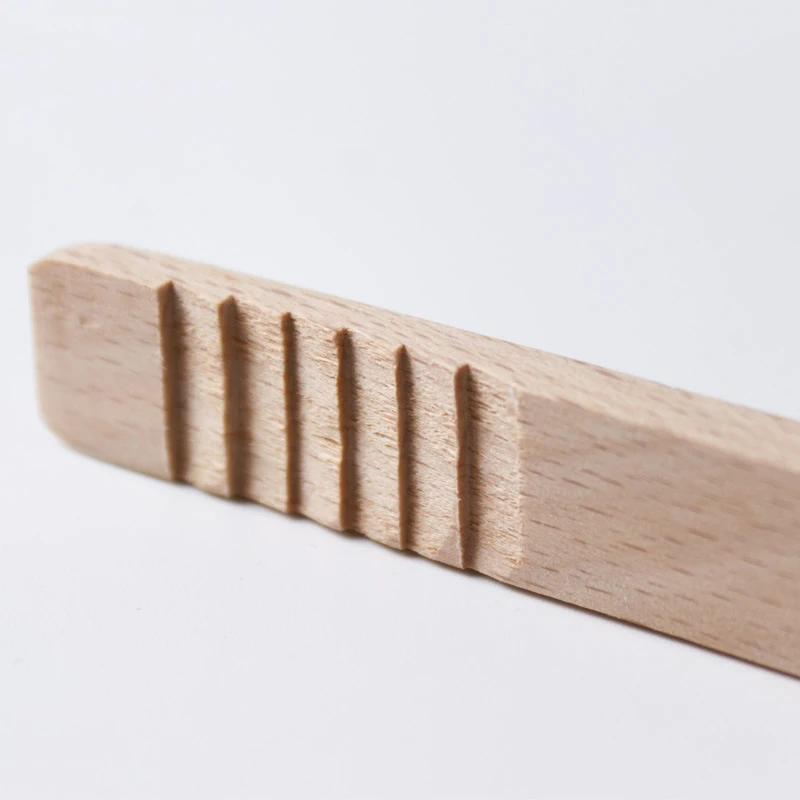 Kitchen supplies material vegetable fruit clamps raw mini wooden tongs with good after-sales