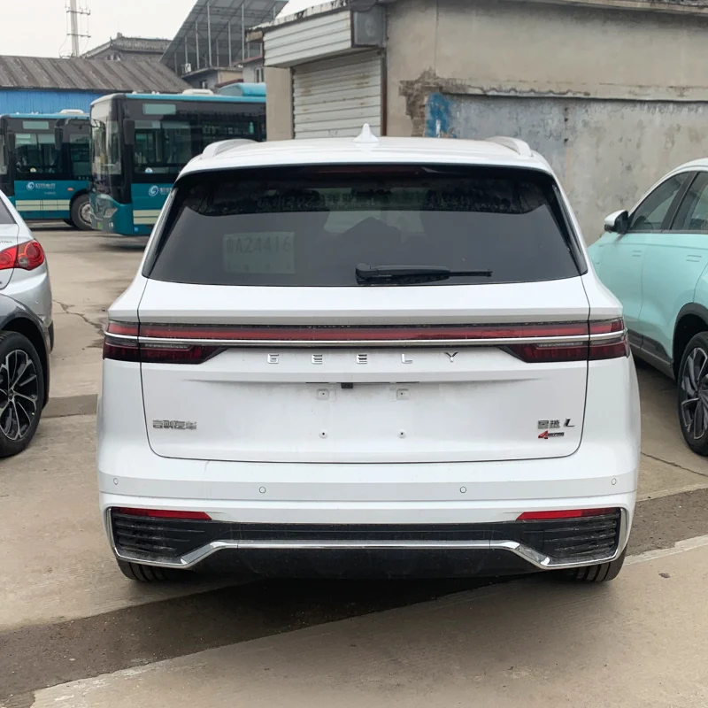 Brand New Geely Monjaro 2023 4WD High Speed SUV Geely Gasoline Car Xingyue L Petrol Car