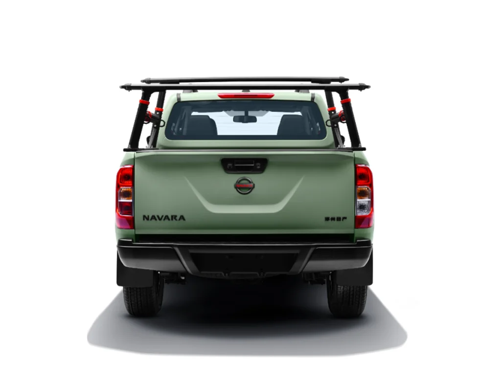 In Stock Brand New Manual Gear Gasoline Pick Up Truck Nissan Navara Doble Cabina Pickup