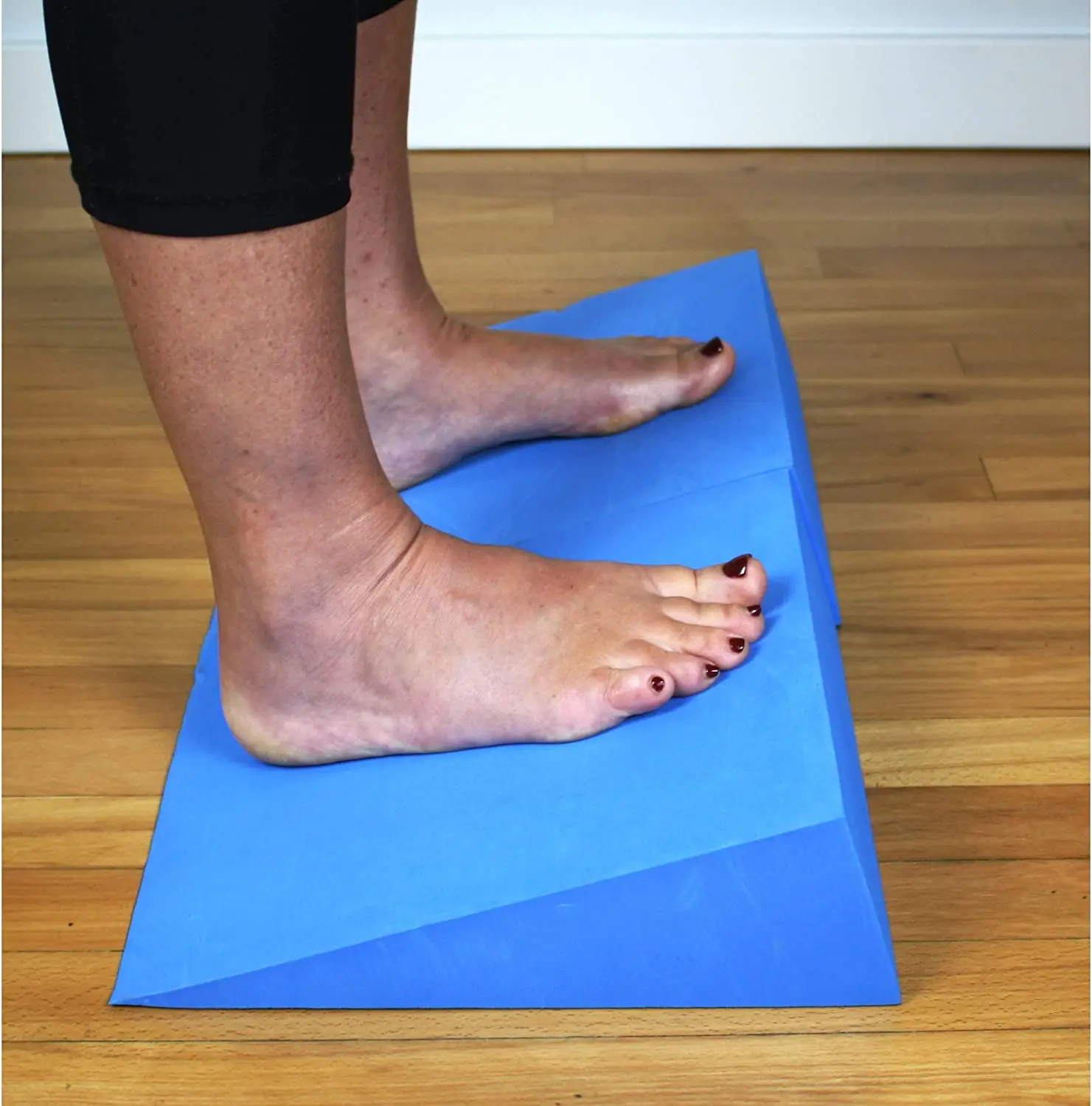 2023 Custom Eco Friendly New Design High Density Adjustable Portable Wide Calf Stretcher Eva Foam Slant Board