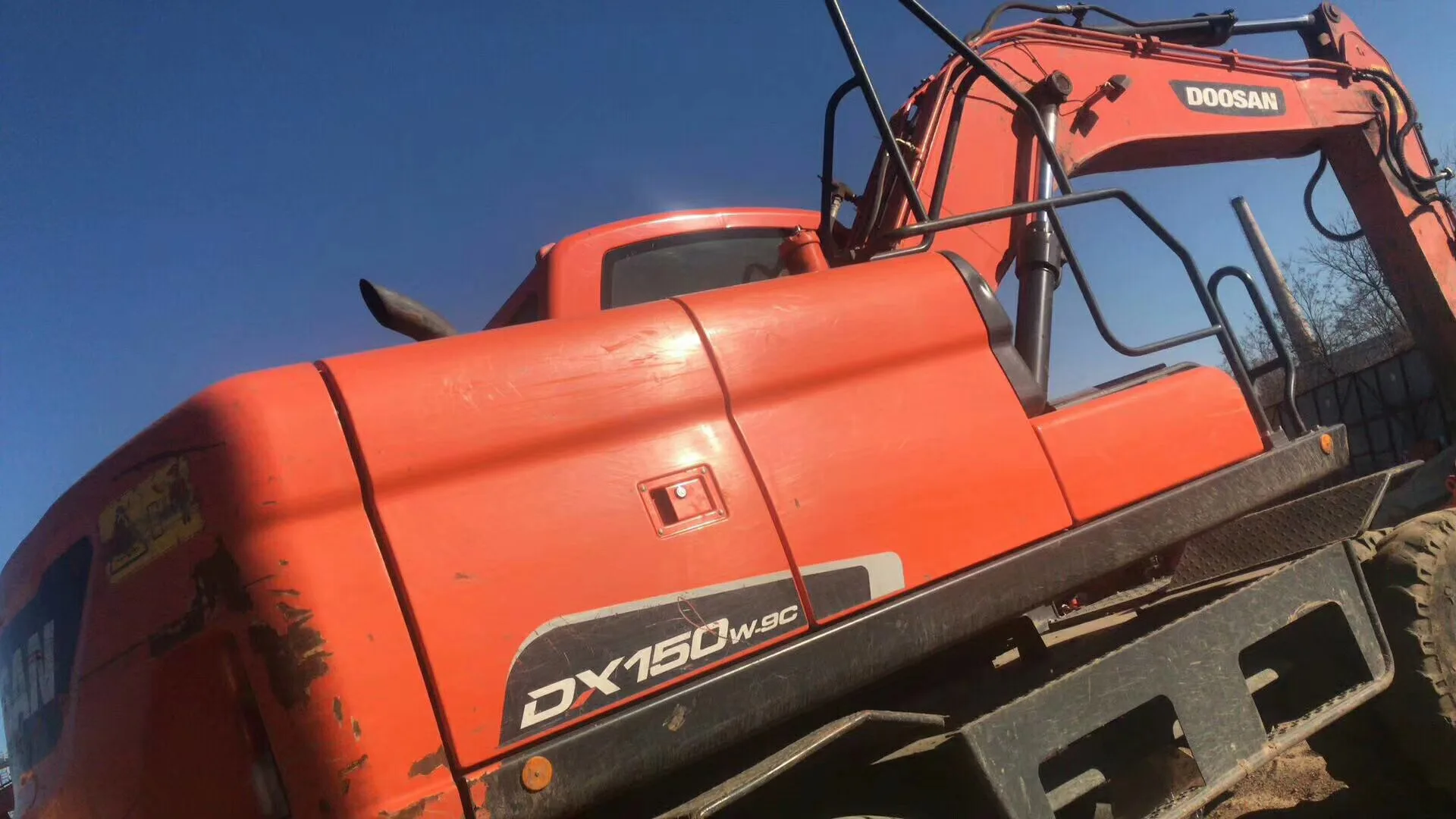 Высококачественные б/у Doosan DX 150 DX225 экскаваторы мини-модели 25 тонн рабочая гусеница Hitachi Kubota Cummins hake Korea