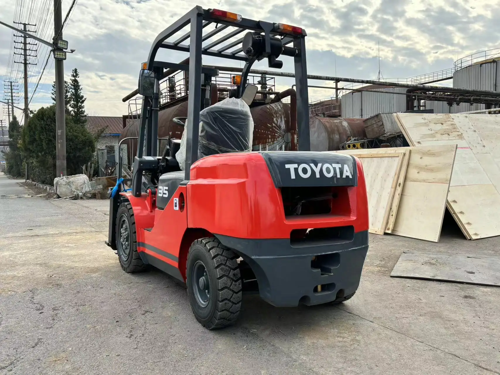 forklift lifting capacity 3 ton 3.5 ton Japan brand very new low price for sale