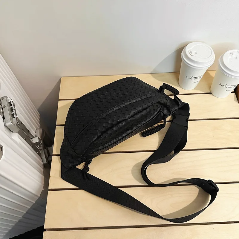 Custom Logo Wholesale Chest Bag Sling Purse Faux Leather Woven Cross Body Bags with Adjustable Strap for Women Men