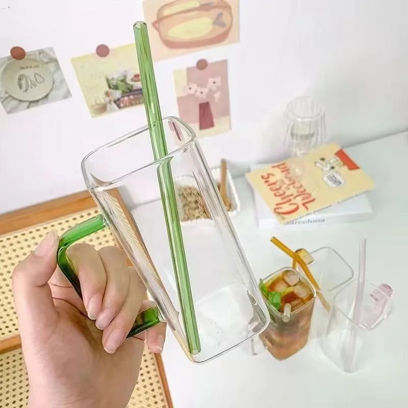 Factory Price Glass Tumbler with Straw Square Glass Mug with Color Handle Borosilicate Glass Can Cup with Lid and Straw