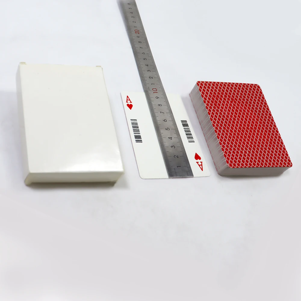 Пользовательские печатные водонепроницаемые Казино Покер ПВХ пластиковые игральные карты со штрих-кодом дизайн печати специальный клубный штрих-код красная игральная карта