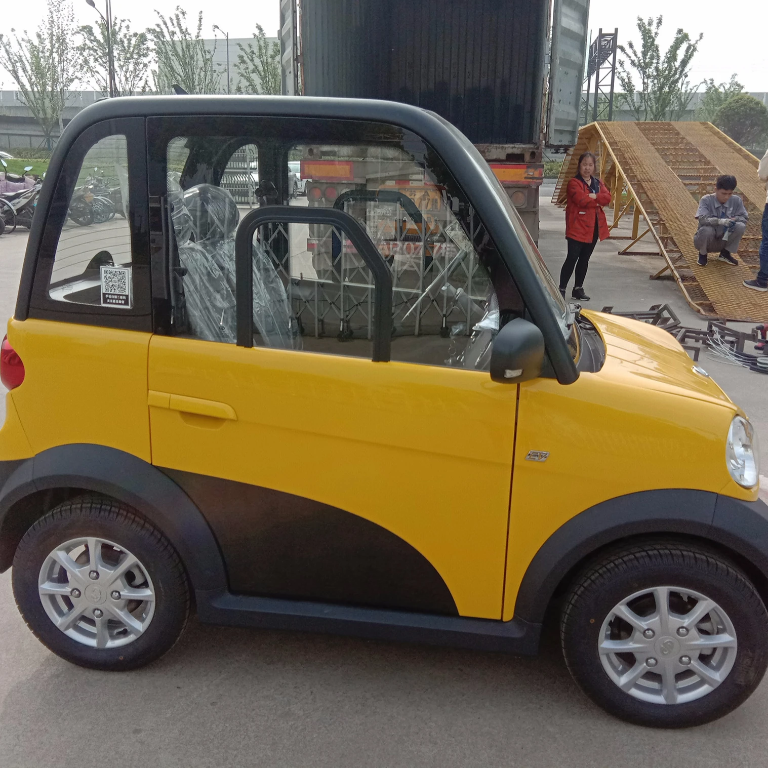 2 Seat Cheap Electric Cars Right Hand Drive Small for Sale