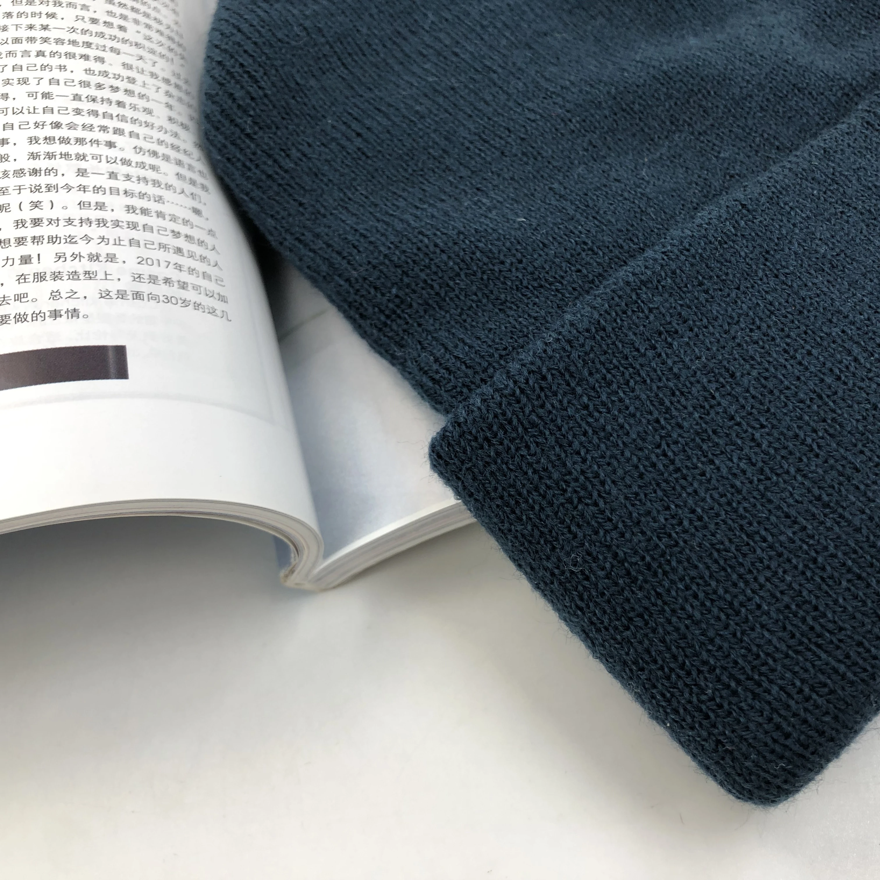 Knits Manufacturers Wholesale Acrylic Knitted winter Hats ,Flanged knitted melon-skin custom beanie hats for men