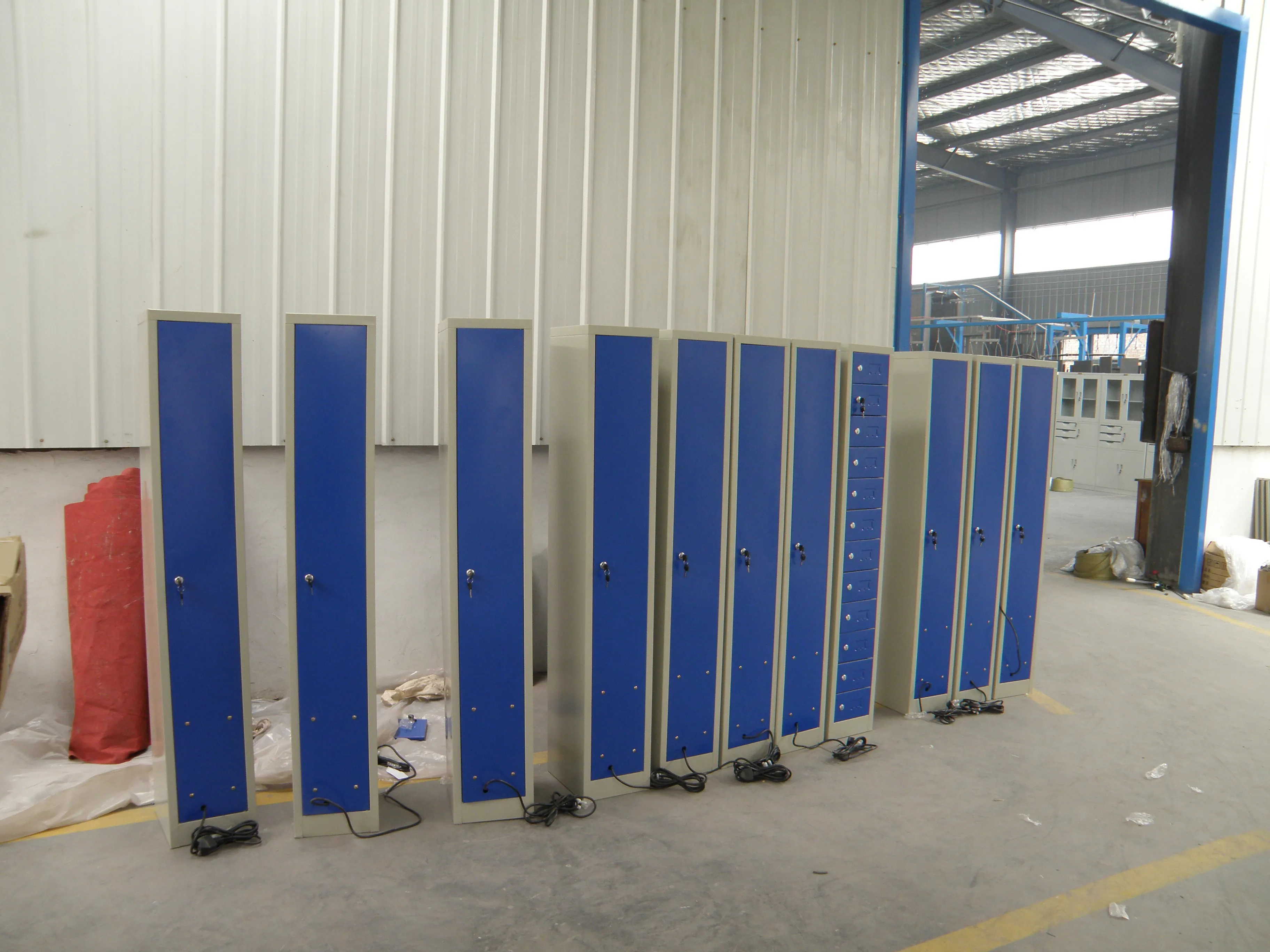 Cell Phone Charging Vending Machine Digital Pad Locks Multi Phone Battery Quick Charge Cabinet